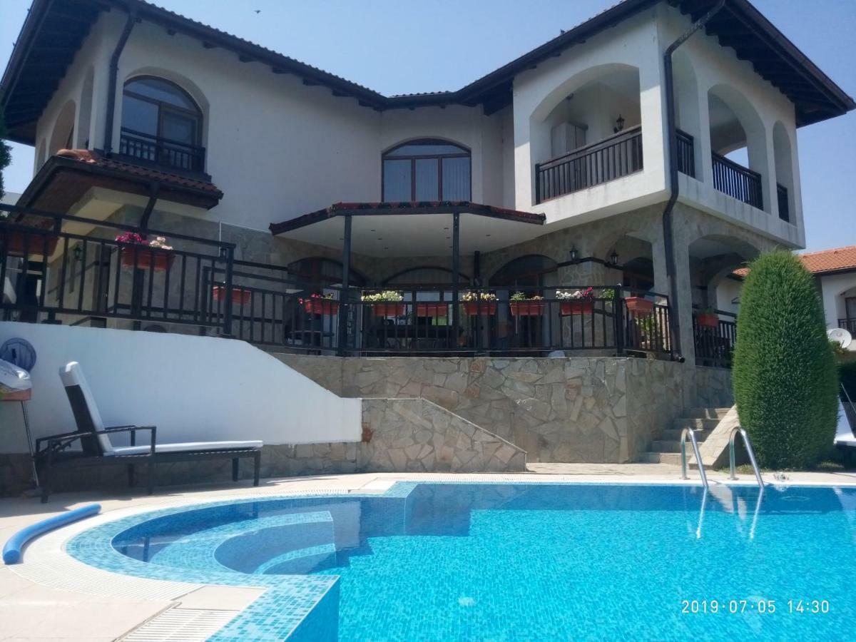 Къща За Гости Мускат 2 Aheloy Exterior photo
